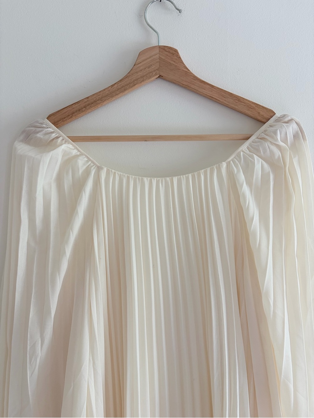 Sezane // Juliette Pleated Dress - Picture 5 of 8